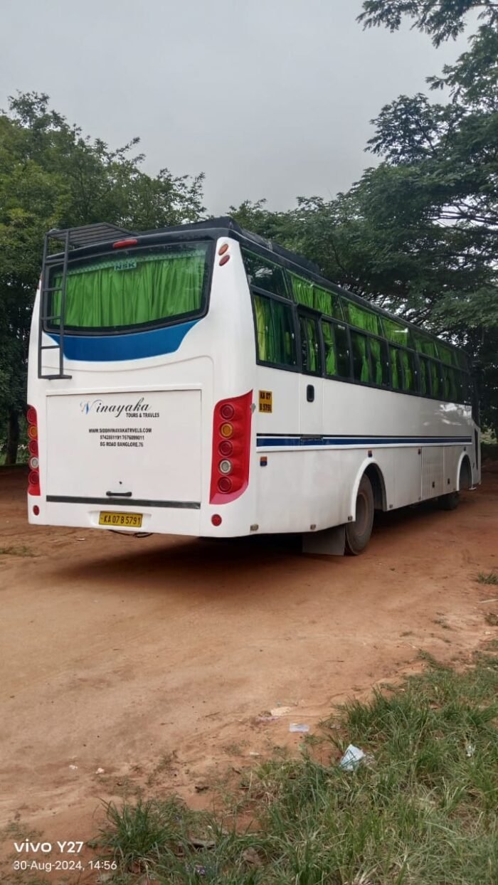 Luxury Bus 50 Seater back