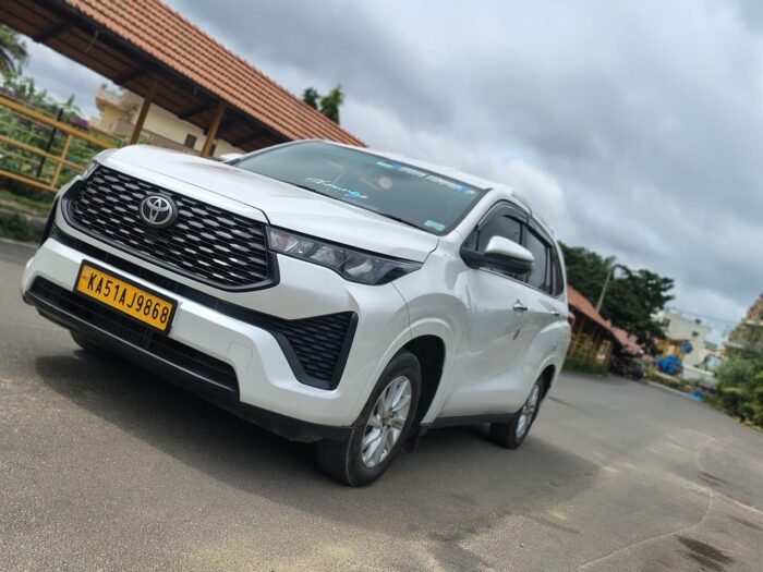 Innova Hicross - Image 6