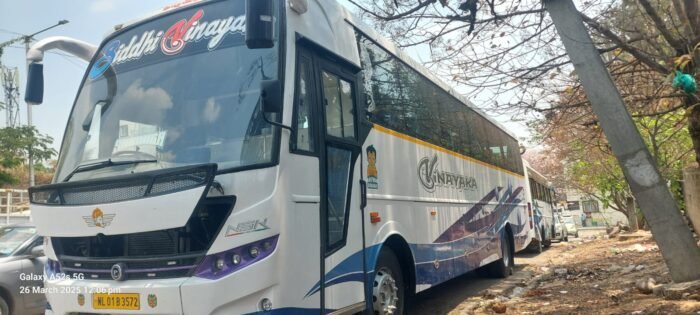 Luxury Bus 45 Seater - Image 7