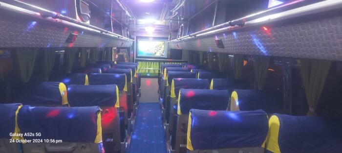 Luxury Bus 40 Seater - Image 5